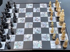 Handgeschnitztes Schachspiel