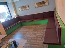 Bistro Gastro Sitzgruppe mit zwei Ecken & 6 Steckdosen Mit USB Ladeports