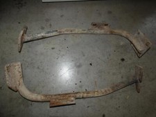 IHC 654 S Kotflügelverstärkung hinten links