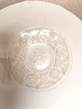 großer antiker Glasteller