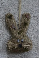 Wand/Tür Dekoration Osterhase aus Stroh und Bast