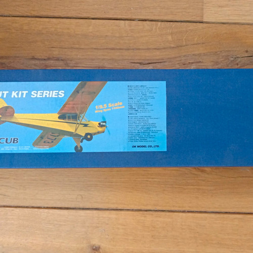 Model piper 3 - model, j-3