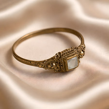Art Deco Ring Bronze um 1870