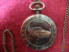 Taschenuhr "Ford Mustang Made in America" bronzefarben Kette Klappdeckel NEU+OVP