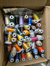  BRILDOR Maschinenstickgarn, 94 Stück, 1000m Konen. Stickerei 