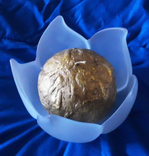 Ausgefallene Schale mit Kerze