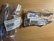 2 Handtuchhalter, Doppel-Haken, Rundheizkörper grau, Metall, Rohrdicke max. 2 cm