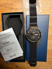 sehr elegante flache Herrenuhr