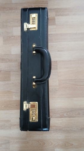 Schwarzer aktenkoffer aus - schwarzer,