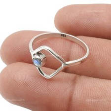 Regenbogen Mondstein Edelstein