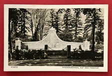 AK KYRITZ um 1925 Kriegerdenkmal auf dem Friedhof  ( 77447