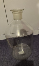 großes, schweres Schott-Glas