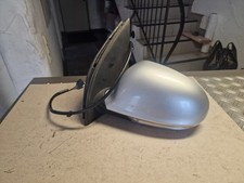 VW Golf V Seitenspiegel Bj 2005 Außenspiegel Links Farbcode LA7W Silber