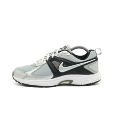 Nike Damen Dart 9 Sneaker