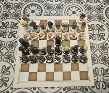 Clamps Wonder World Schachset