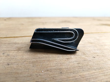 1x Original VW Arteon Emblem