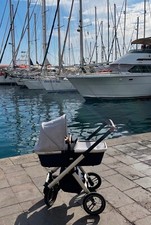 Schicker Kinderwagen von