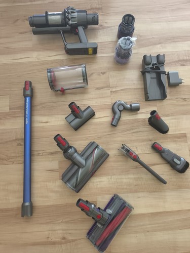 Dyson v11 absolute - dyson,