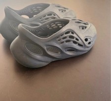 Adidas Yeezy Foam RUNNER Adults Size EU 43