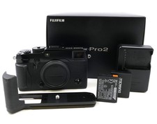 FUJIFILM X-PRO 2 GEHÄUSE, MIT ZUBEHÖRPAKET, 3.151 AUSLÖSUNGEN, GUTER ZUSTAND