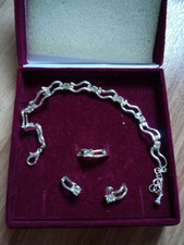 Schmuckset silberfarbig mit