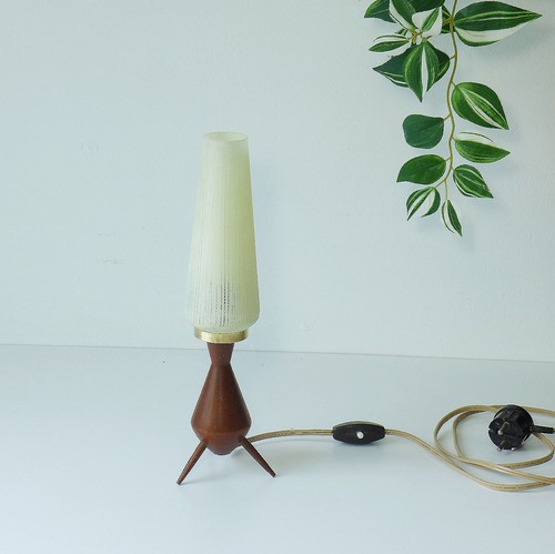 Vintage tripod tischlampe - vintage,