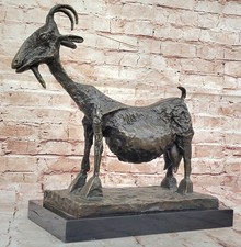 Skulptur Bronze Ziege After