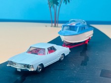 CORGI TOYS Riviera Gift Set 31 Buick Trailer GLASTRON Cabin Cruiser Water Skier
