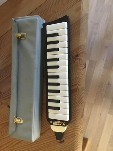 Vintage hohner melodica piano - hohner,