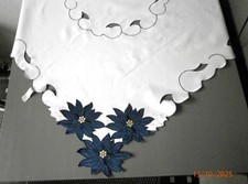 Weihnachtstischdecke in weiß mit blauen Weihnachtsstern-Mustern 85 cm