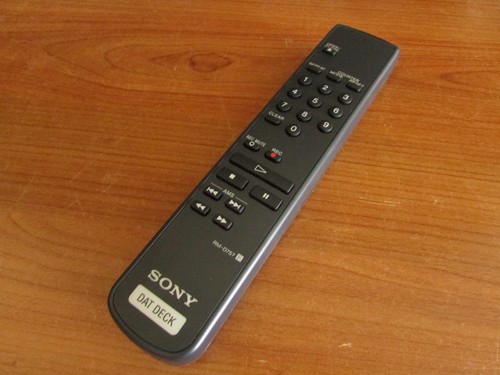 Sony fernbedienung d757 - sony,