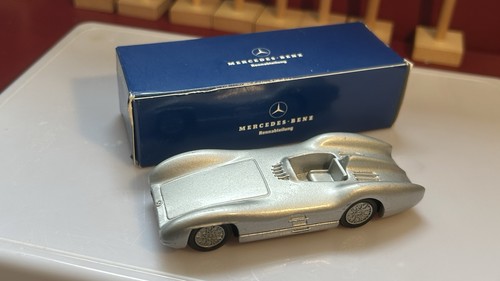 Märklin mercedes benz - mercedes-benz, 1:43