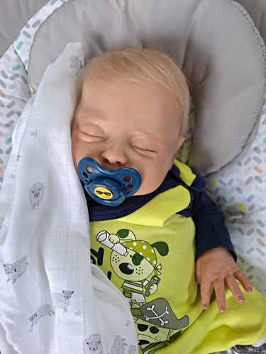 Rebornpuppe schlafend blond