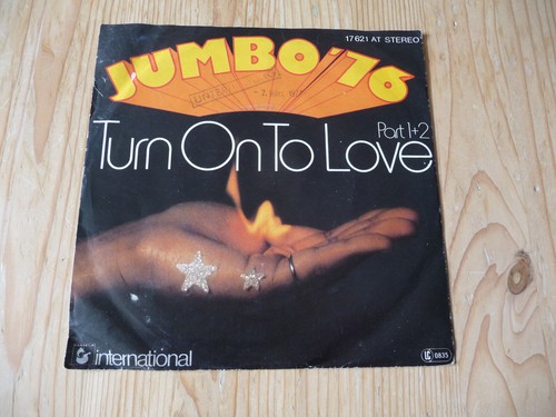 Jumbo turn on - on, to
