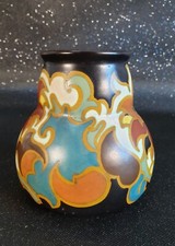 Gouda Keramik Vase signiert