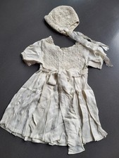 Altes Kleid Taufe und Begine