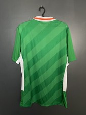 NEU MIT ETIKETT REPUBLIK