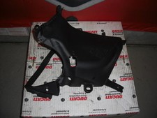 Ducati Diavel/Carbon Kühlerverkleidung innen links Top