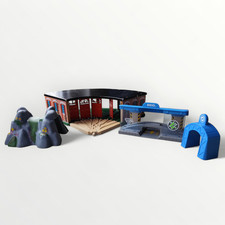 Lokschuppen + Brio Smart Tech Station Tunnel Set Holzeisenbahn