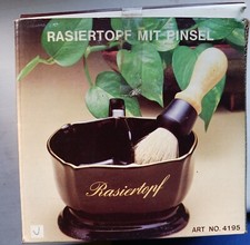 Rasiertopf mit Pinsel