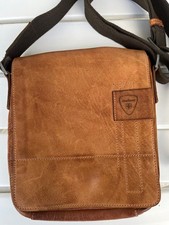 Braune Umhängetasche aus Leder von Strellson