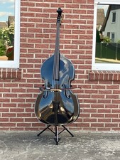 Hllibilly Kontrabass 3/4 der Firma Thomann mit Bogen, Ständer und Tasche.