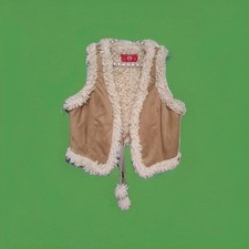 "ESPRIT" FELLWESTE MIT BOMMELN