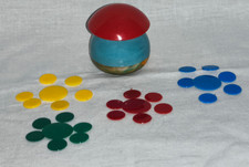 DDR Spielzeug Knips-Spiel Flohspiel Geduldsspiel Schnippsspiel - Pilz-roter  Hut
