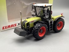 Traktor Modell 1:32 Universal