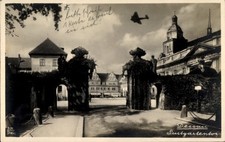 Ak Dessau in Sachsen Anhalt, Luftaufnahme, Flugzeug, Garten, Tor, ... - 4842382