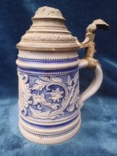 Alter Bierkrug mit Zinndeckel Freunde