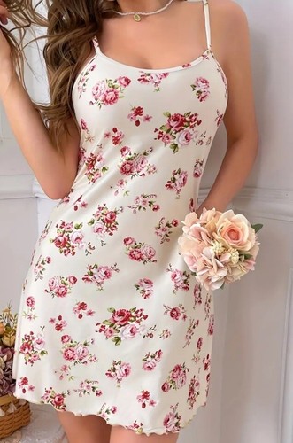 Lässiges damen nachtkleid mit - damen-nachtkleid,