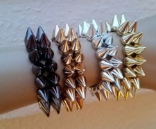 1 Stachel Armband 2-reihig Nieten Gothic Punk Kunststoff Farbwahl AR