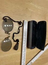 Antike Zwicker / Kneifer  Mit Etui ,mit Original Kordel